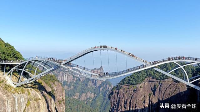 休 + 家长半价亲子游热潮席卷 11 市